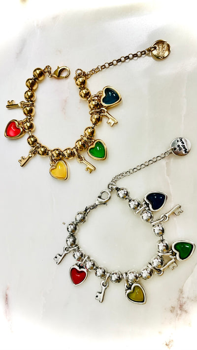 Pulsera estilo militar con corazones " Love Key " de La Locura De Marnie